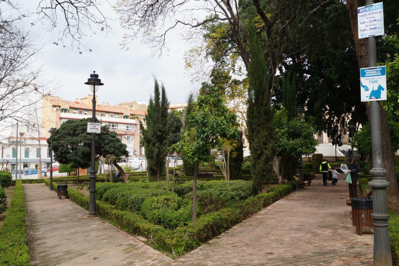 Apartamento Plaza Alfonso XII Μάλαγα Εξωτερικό φωτογραφία