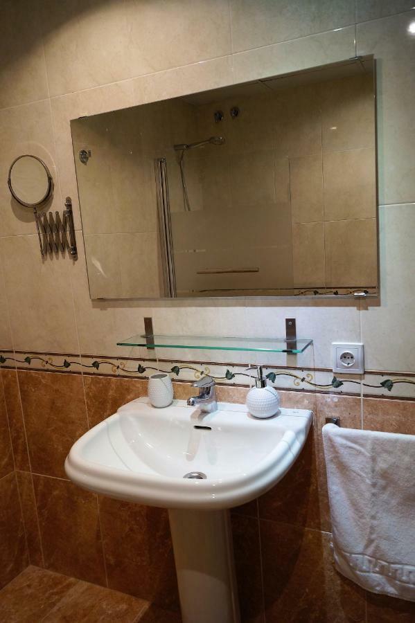 Apartamento Plaza Alfonso XII Μάλαγα Εξωτερικό φωτογραφία